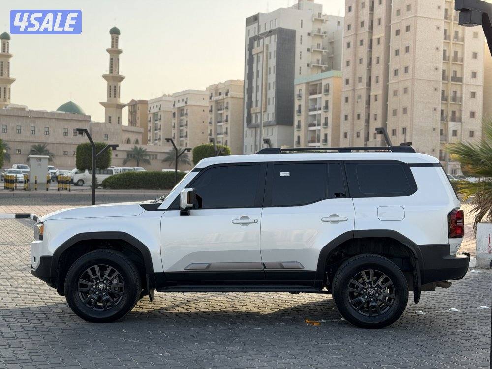 برادو تيربو TX فتحه موديل 2025 تحت الكفاله سيرفس مجاني صبغ وكاله7