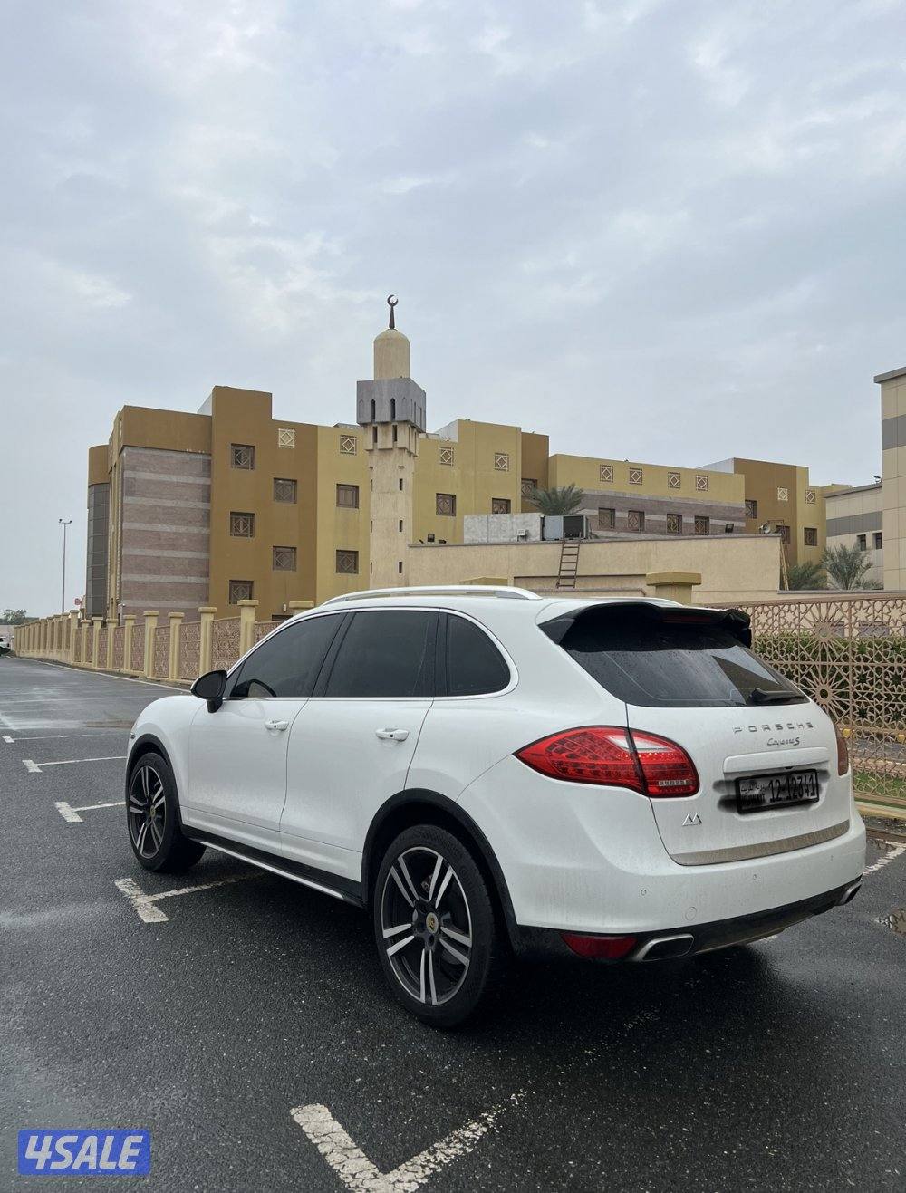 للبيع بورش كايين اس 20141