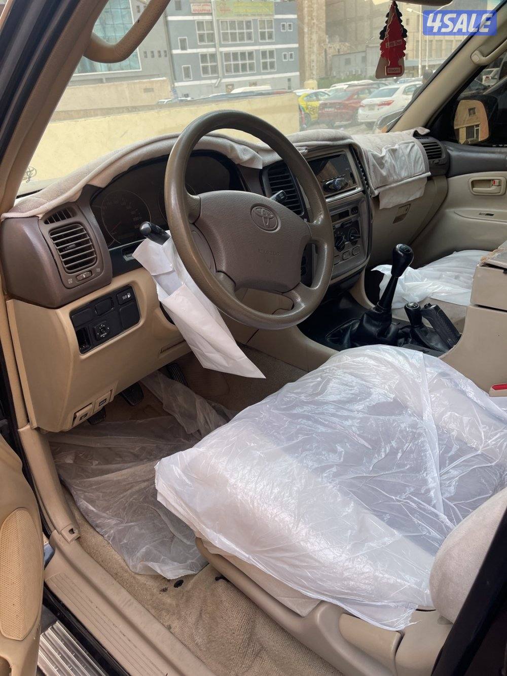 للبيع لاند كروزر مديل 2003قير عادي اساس وارد قطرتواصل وتس اب فقط0