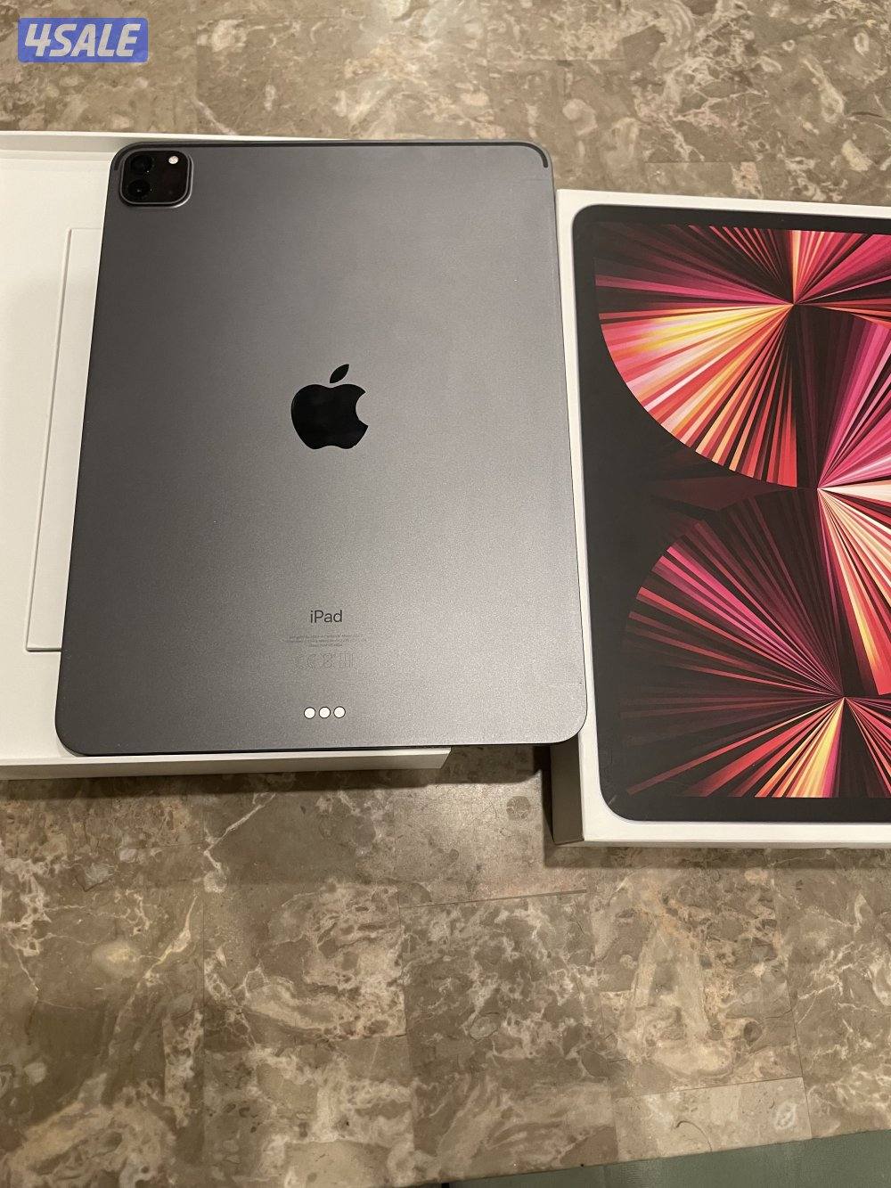 ايباد برو m3 11   بطاريه 88 استخدام سنه وشهور نضيف جدا مافيه ولا كسره2