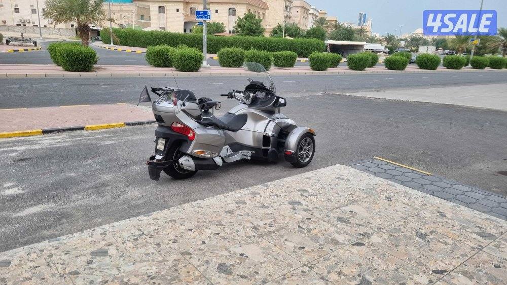 للبيع كانام سبايدر RT موديل 2012 اللون سلفر7