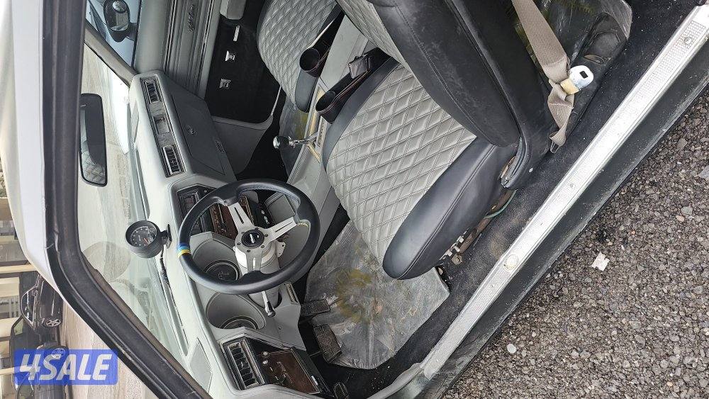 ١٩٧٧ كاتلس سوبريم2