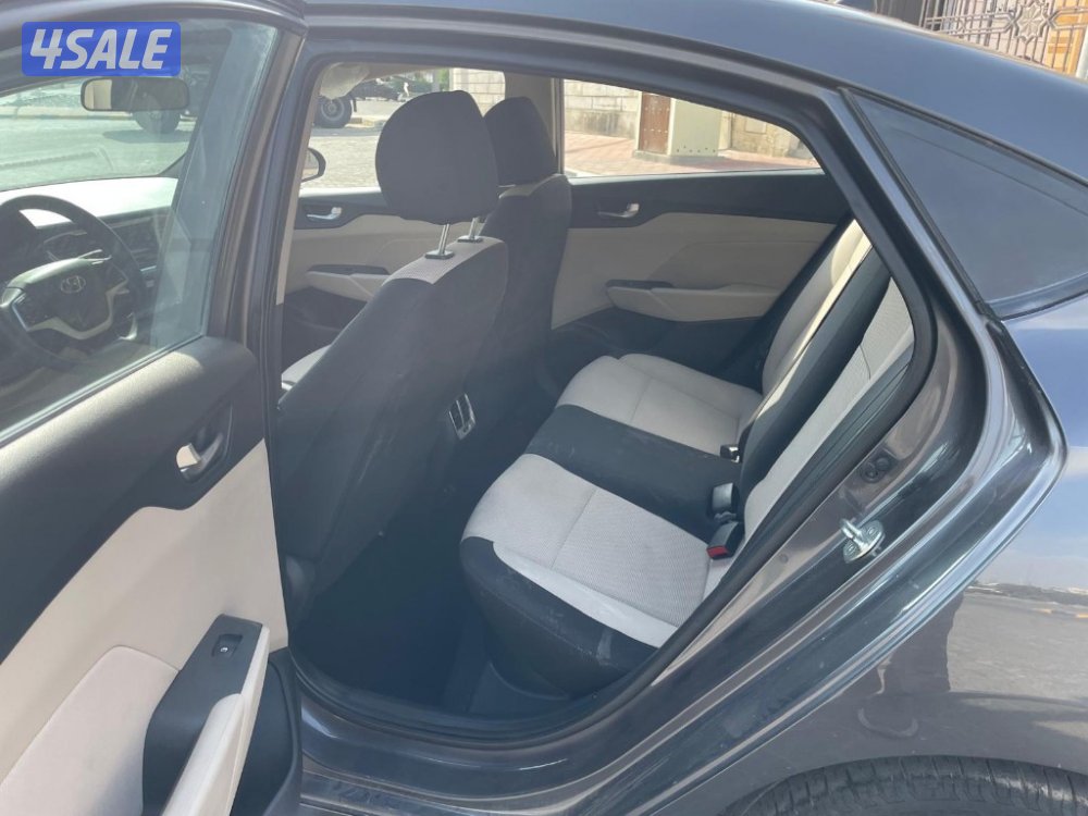 2023هيونداي أكسينت Accent5