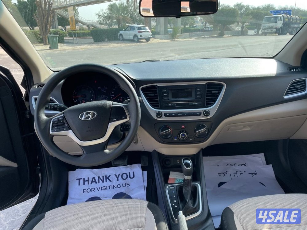 2023هيونداي أكسينت Accent8