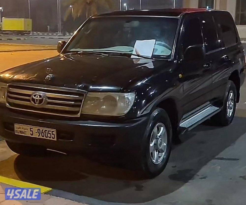 للبيع لاند كروزر مديل 2003قير عادي اساس وارد قطرتواصل وتس اب فقط1