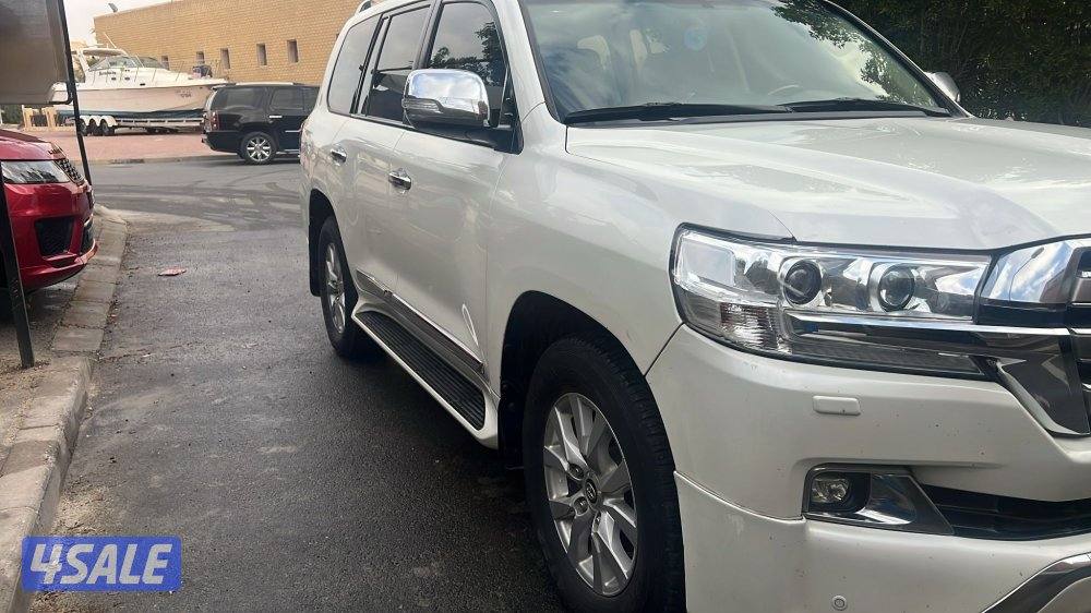 لاندكروزر gxr 20171