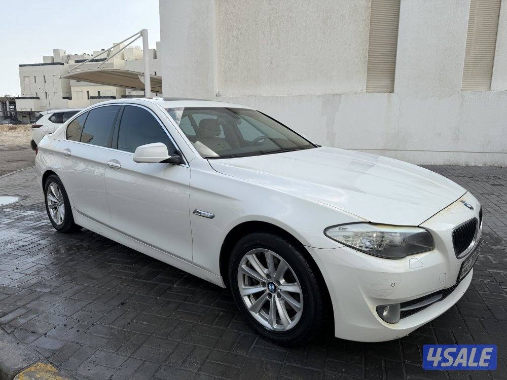 للبيع بي ام 520i3