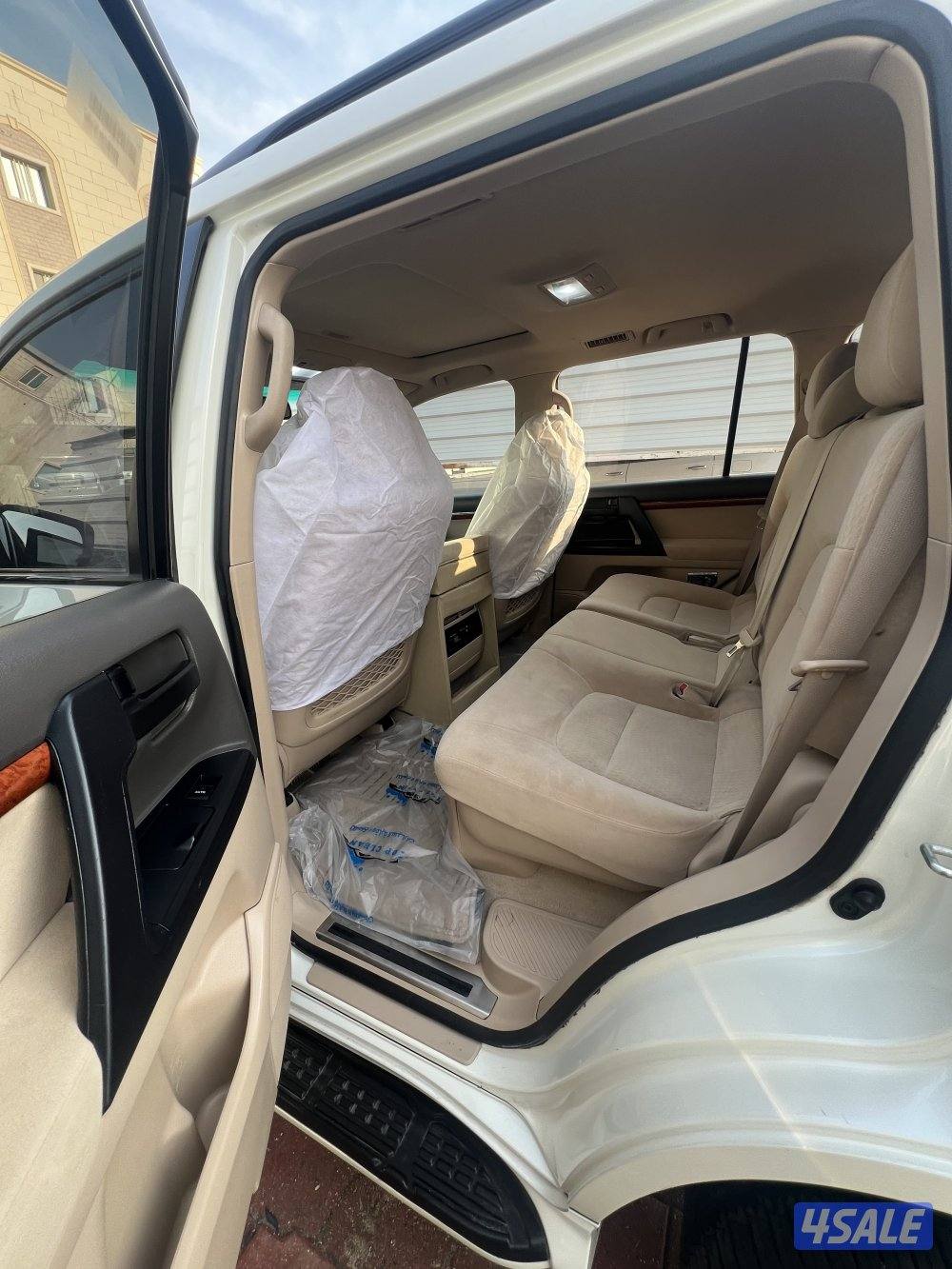 بيعه سريعة لاند كروزر 2014 GXR8