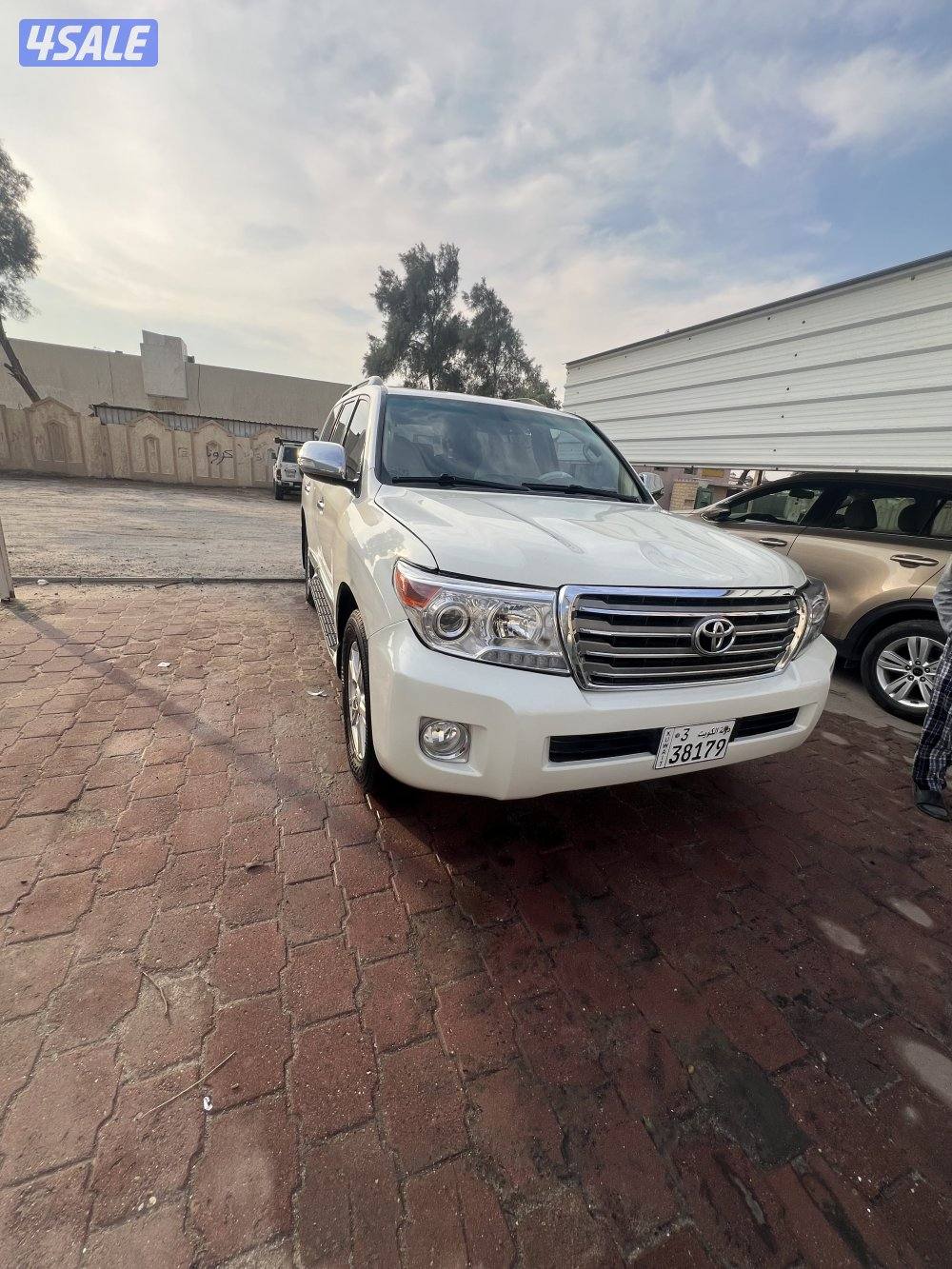 بيعه سريعة لاند كروزر 2014 GXR9