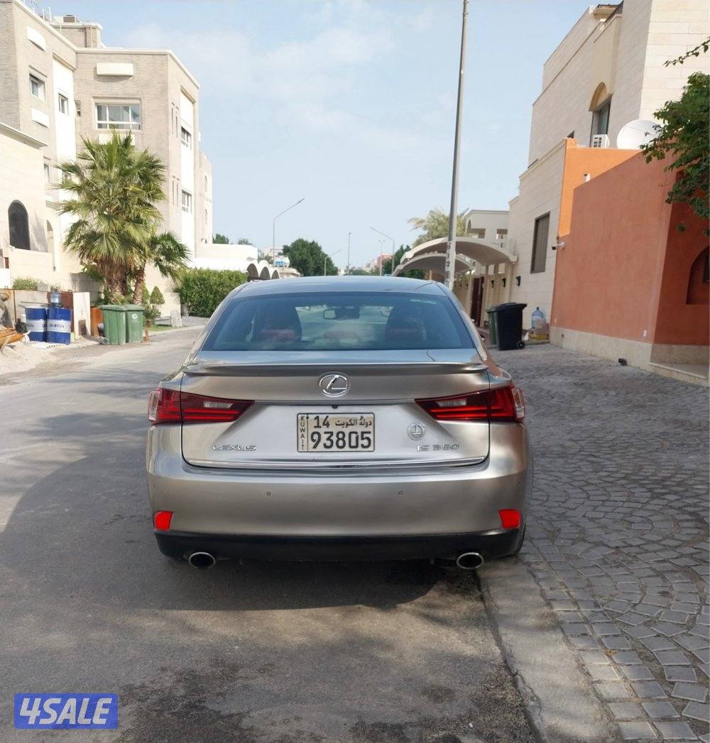 للبيع لكزس Is350 F.Sport موديل 20161