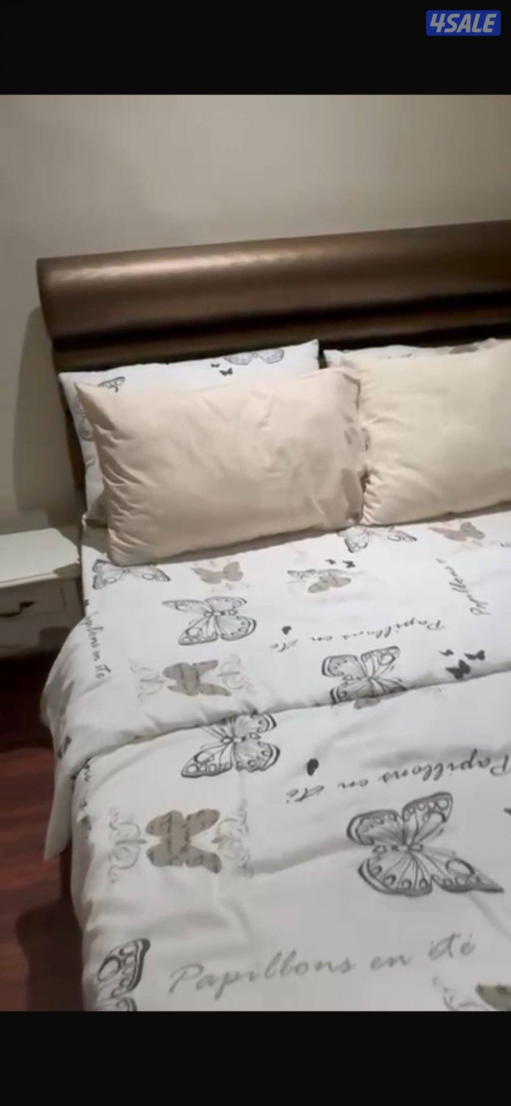 شقه للبيع مع العفش نوم ١ صاله كبيره غرفة طعام مطبخ حمام12