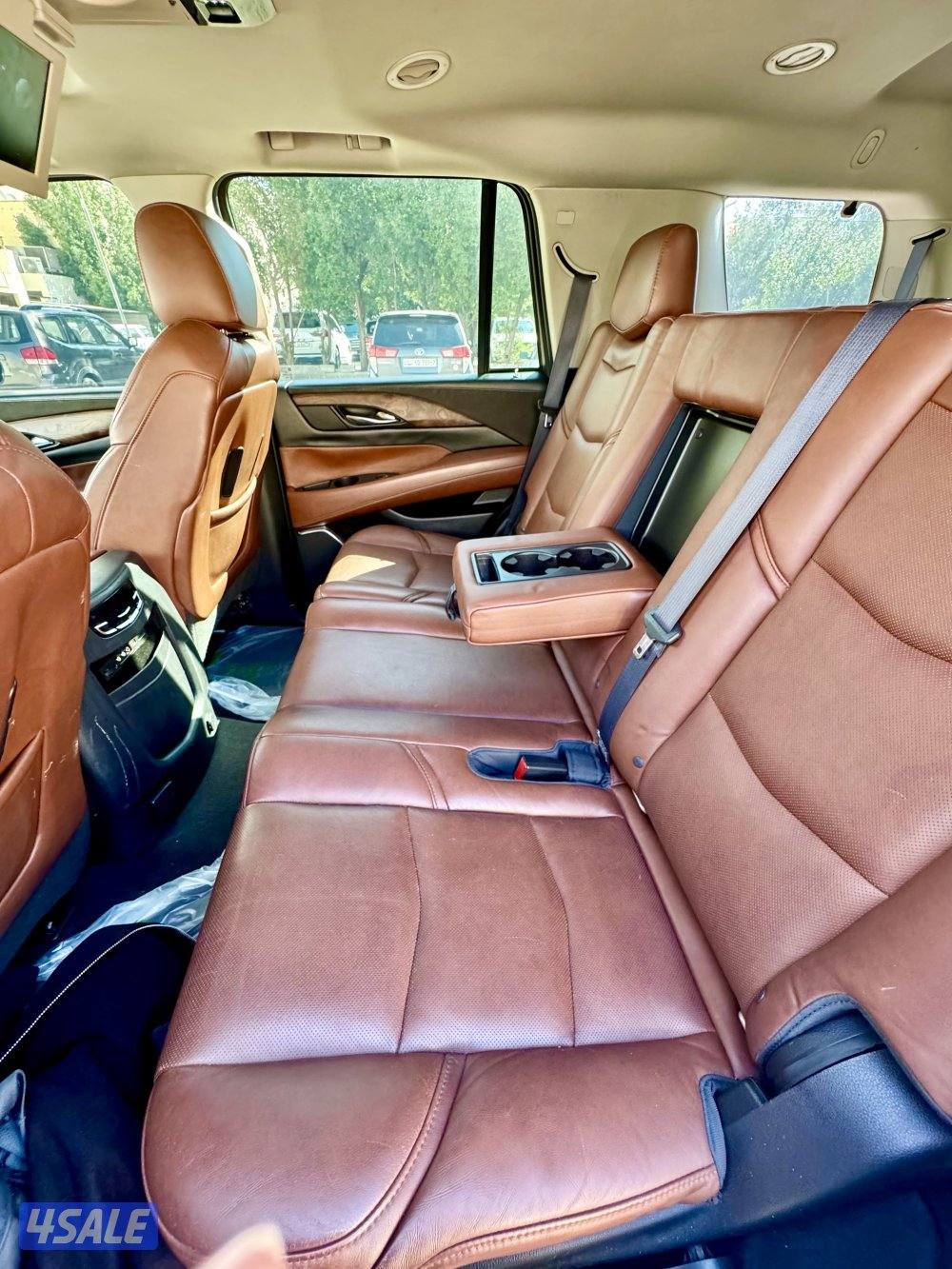 بيعه سمحه كاديلاك اسكاليد بريميوم 2016 مواصفات خاصة4