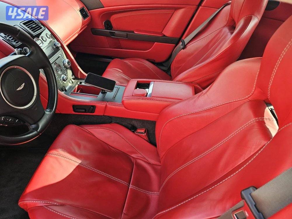 Aston martin vantage10