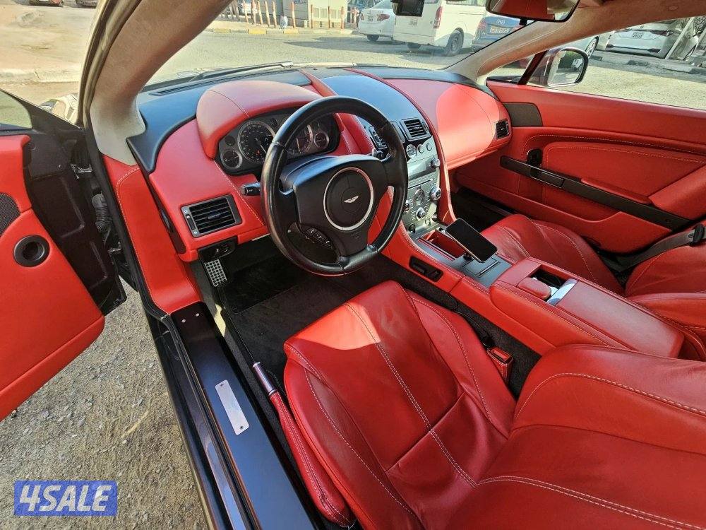 Aston martin vantage11