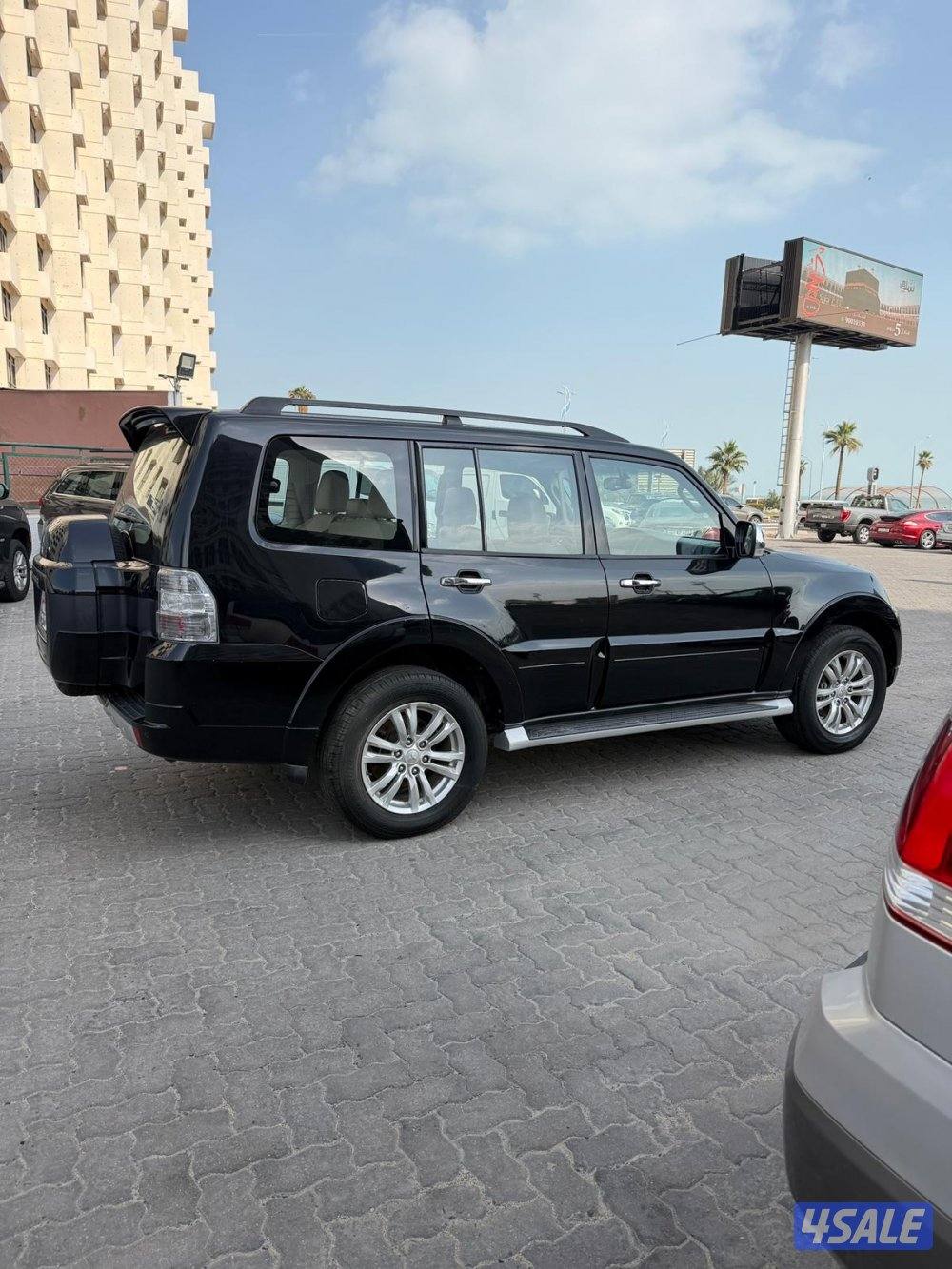 للبيع باجيرو كامل المواصفات1