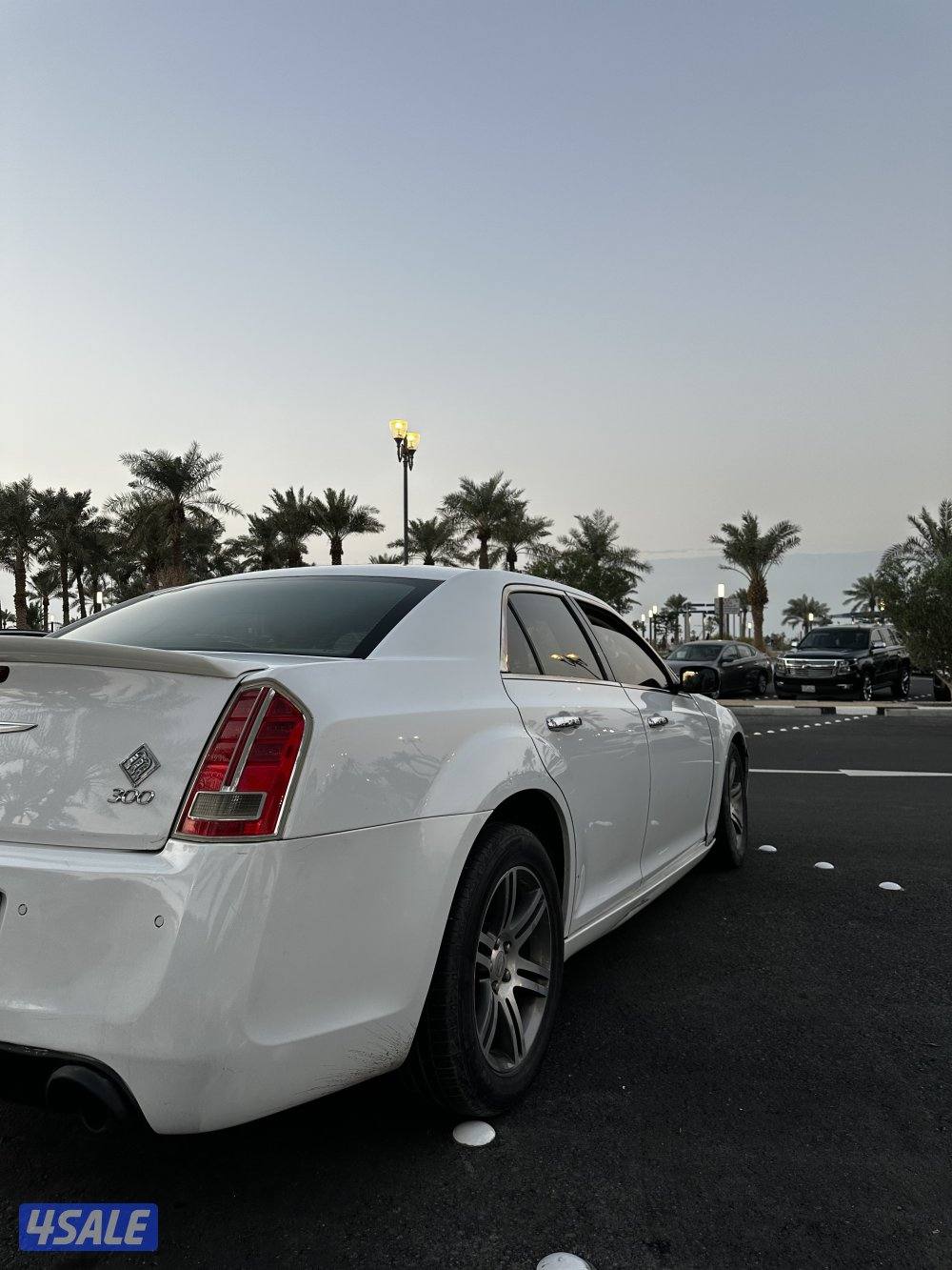 كرايسلر 2013 نظيفة2