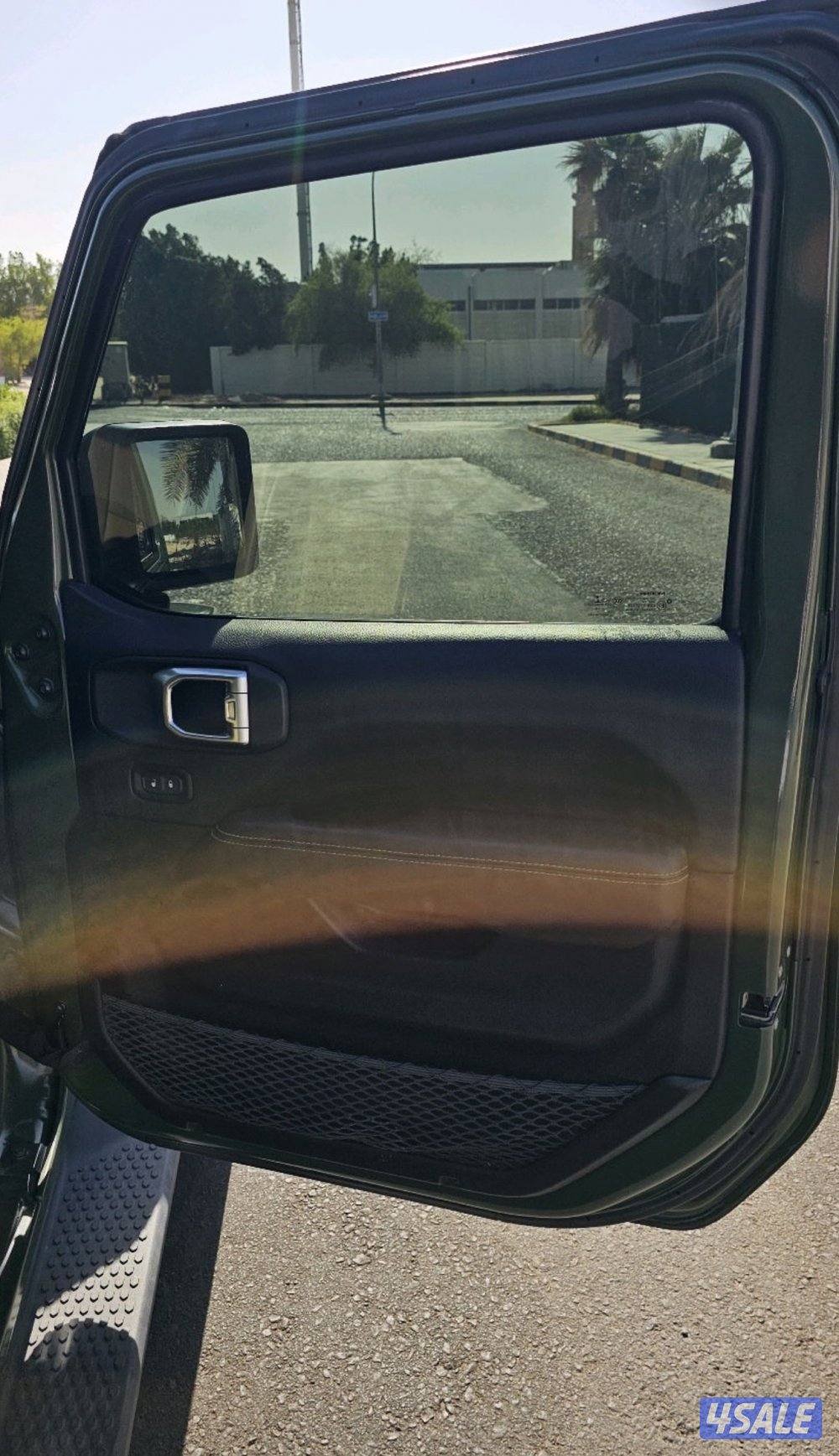 للبيع رانجلر صحاري ٢٠١٩15