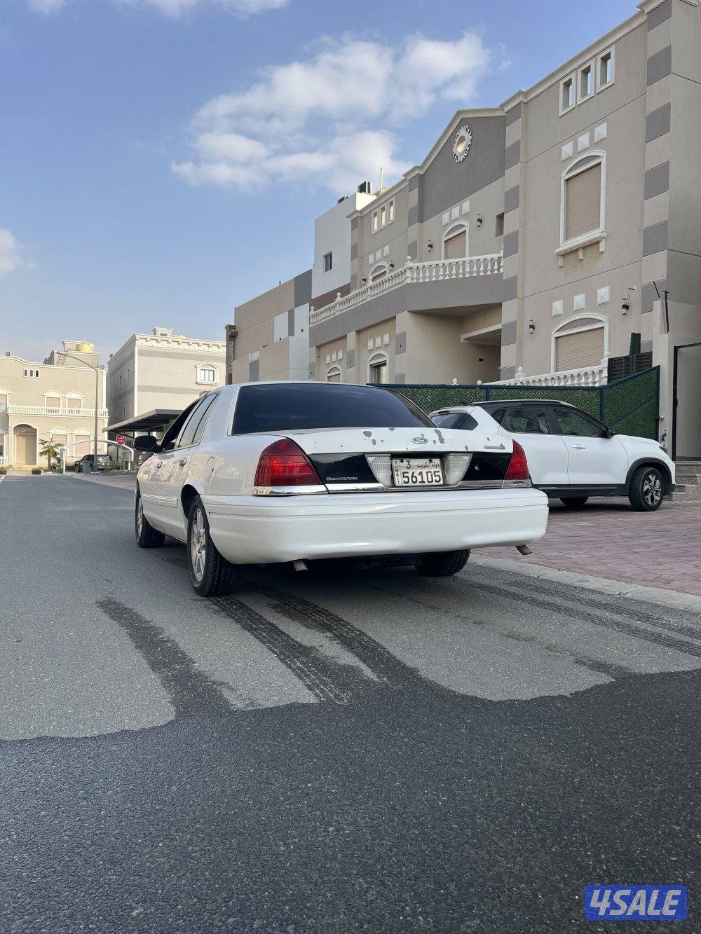 للبيع فورد فكتوريا0