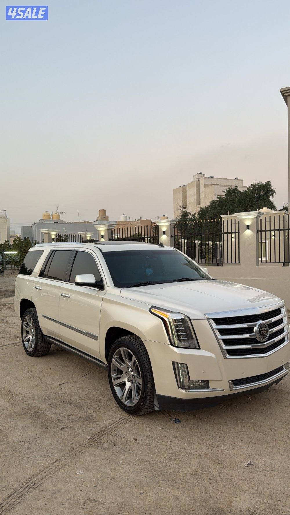 اسكاليد 2015 بحالة الوكاله3