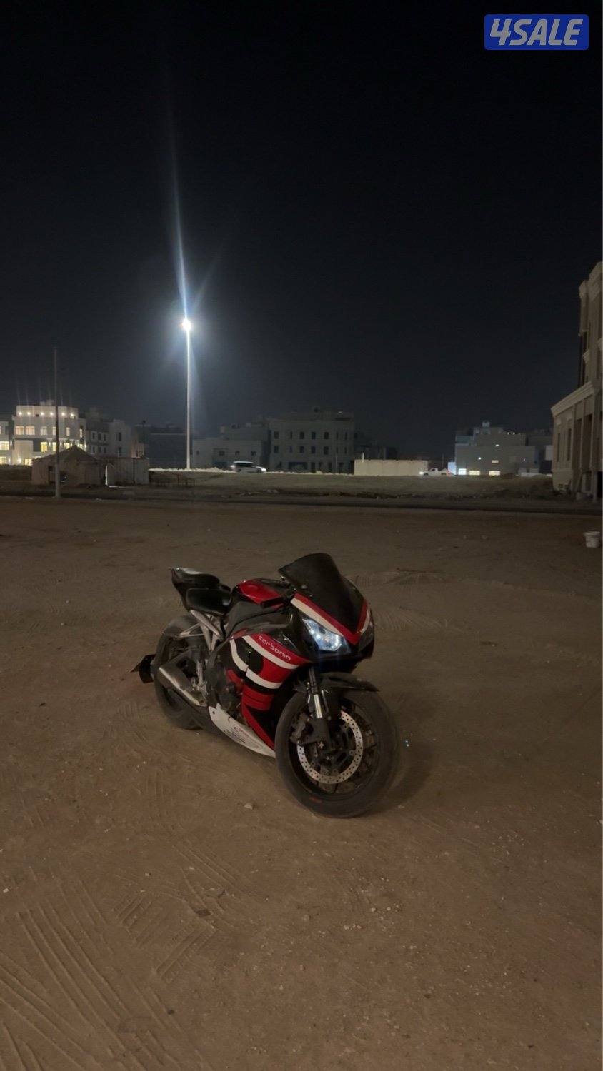 للبيع سيكل CBR 1000RR2