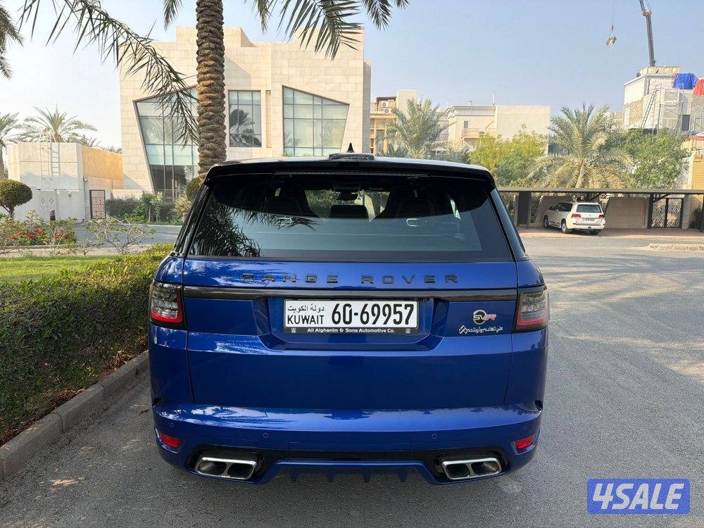 رانج روفر سبورت SVR موديل 2022 تحت الكفالة3
