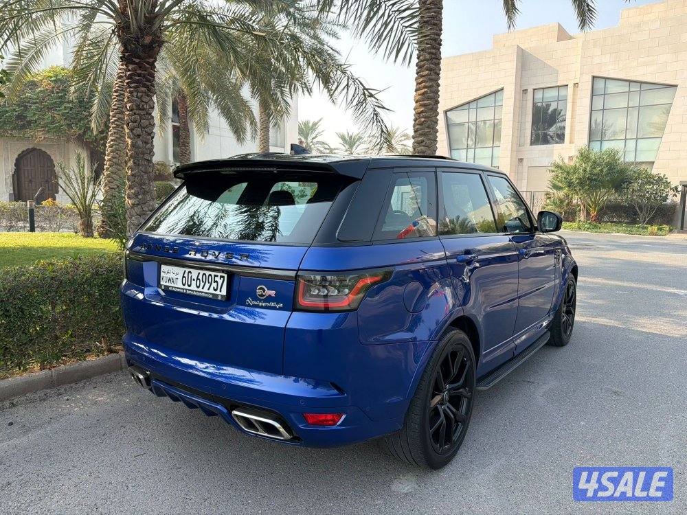 رانج روفر سبورت SVR موديل 2022 تحت الكفالة4