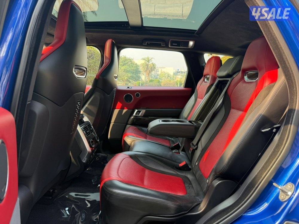 رانج روفر سبورت SVR موديل 2022 تحت الكفالة8