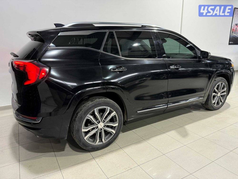 GMC Terrain Denali2