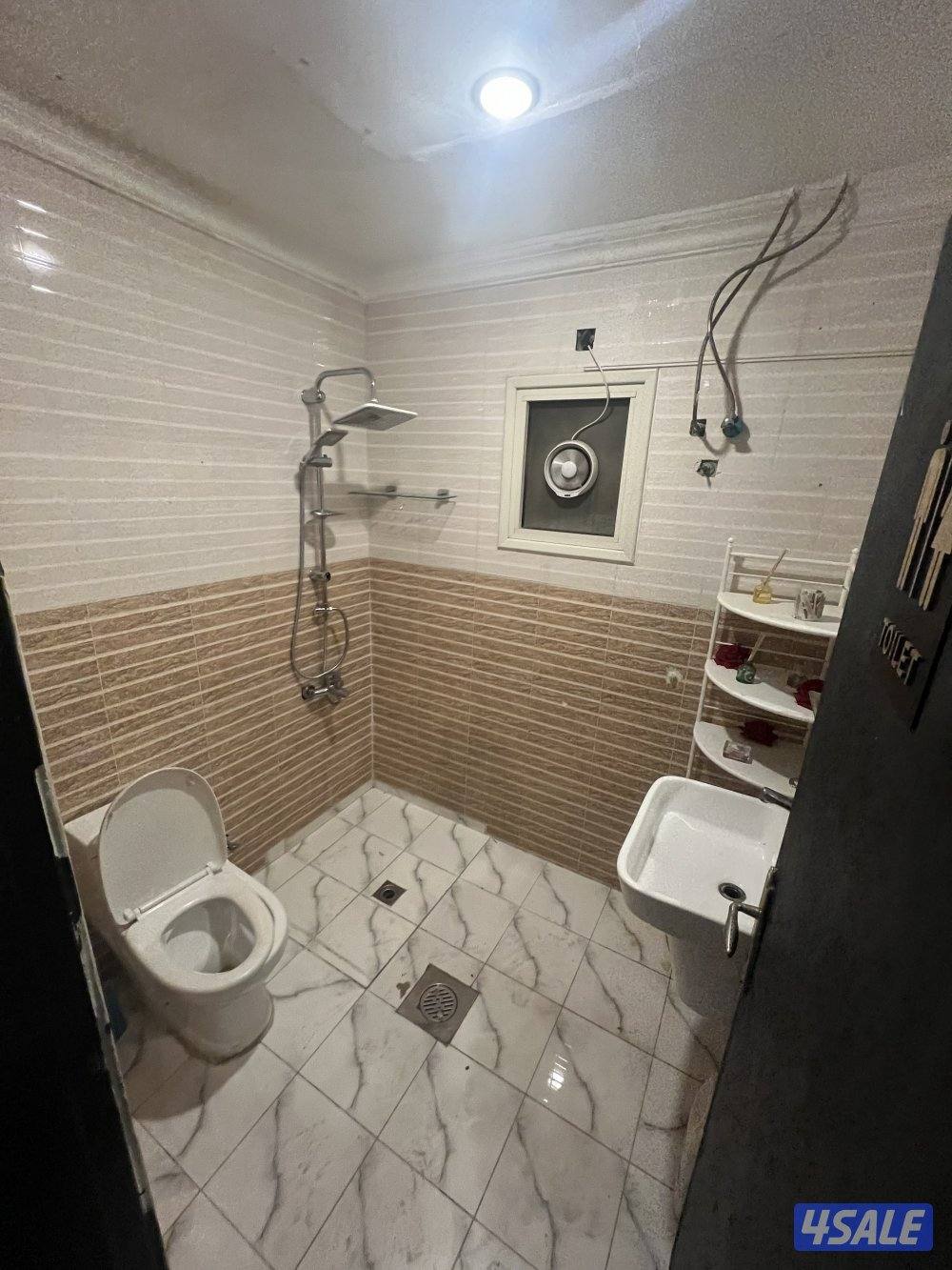 السالميه ميدان حولي غرفتين وصاله8