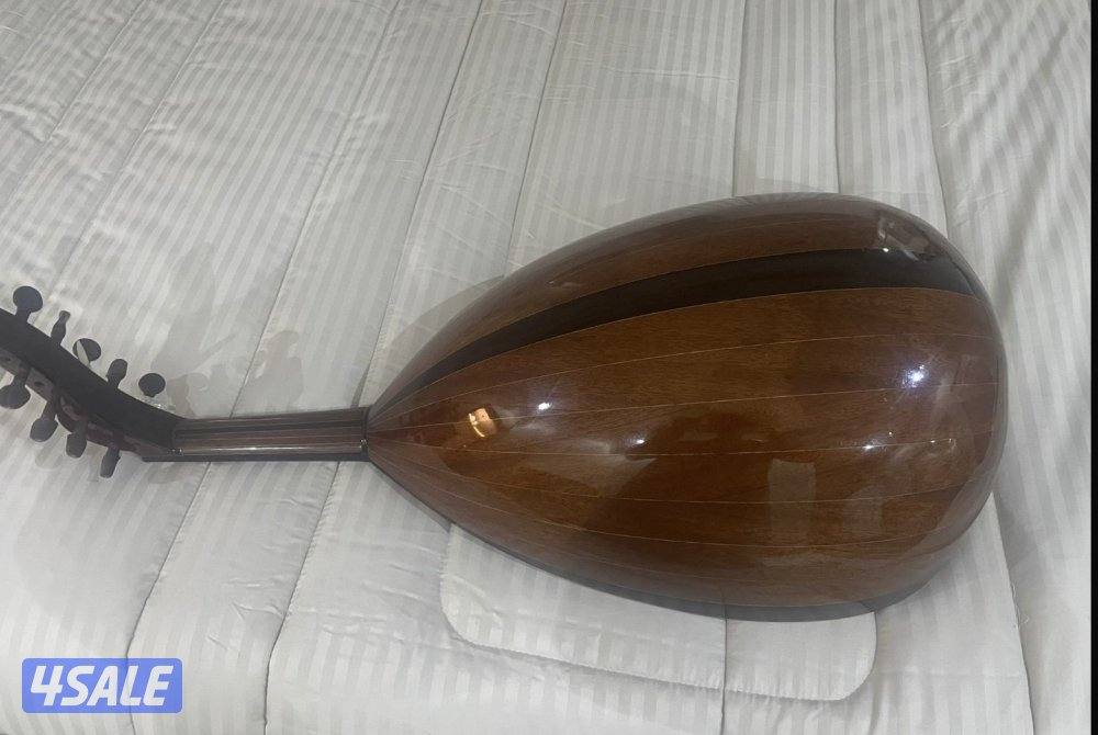 للبيع عود يوسف جمال صناعه 24 العود شبه جديد وصوته طيب علي السوم1