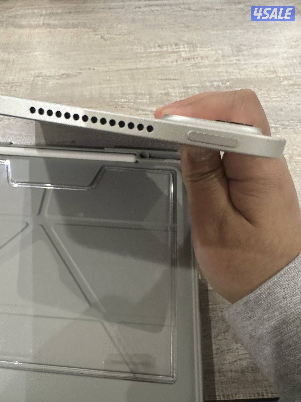 للبيع ايباد نظيف واستعمال خفيف ولا فيه مشاكل الحمدلله5