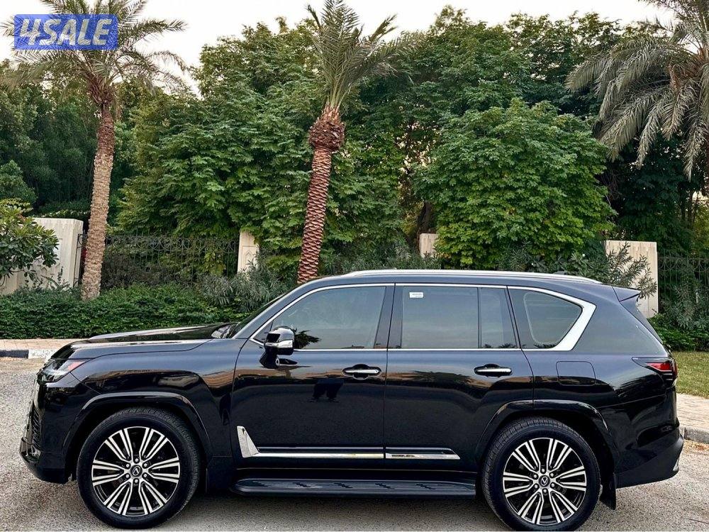 الدرجه الاولى موديل 2024 ماشي 23 الف وارد الساير4