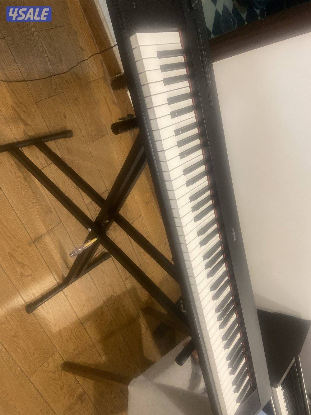 Piano YAMAHA Digital Keyboard4