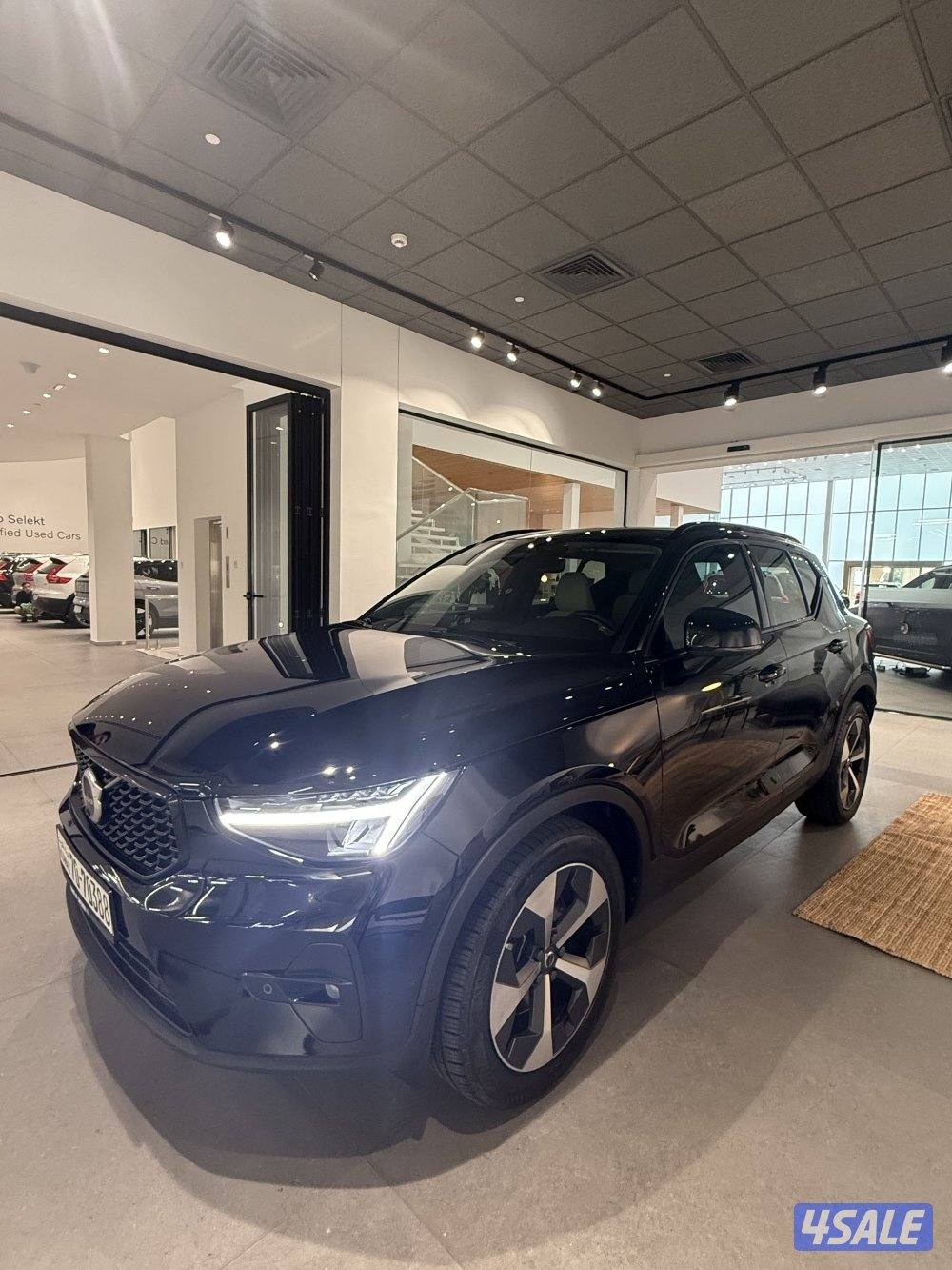 للبيع XC40 20231
