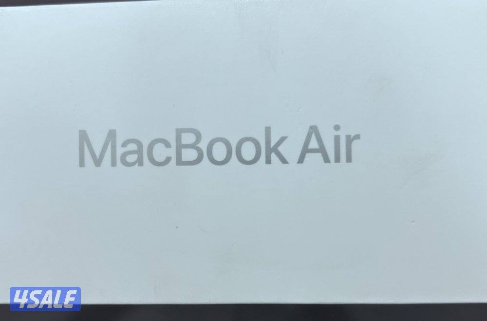 New - M4 chip - 512 GB storage - 16 GB RAM - 13 inch3