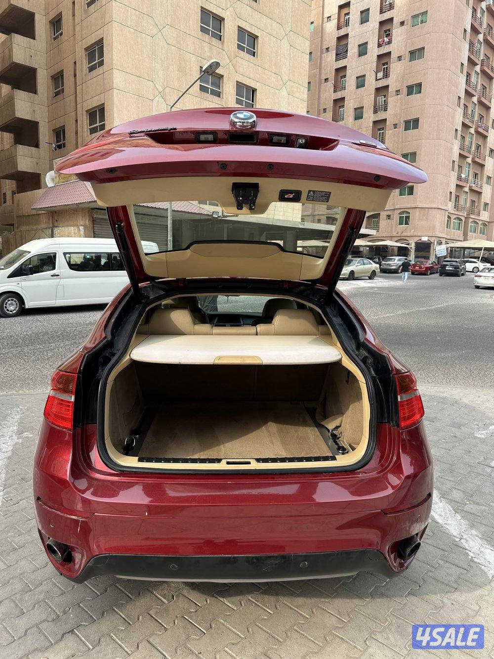 BMW x6 بحاله ممتازه بيمه سنه كامله المواصفات موديل 20112