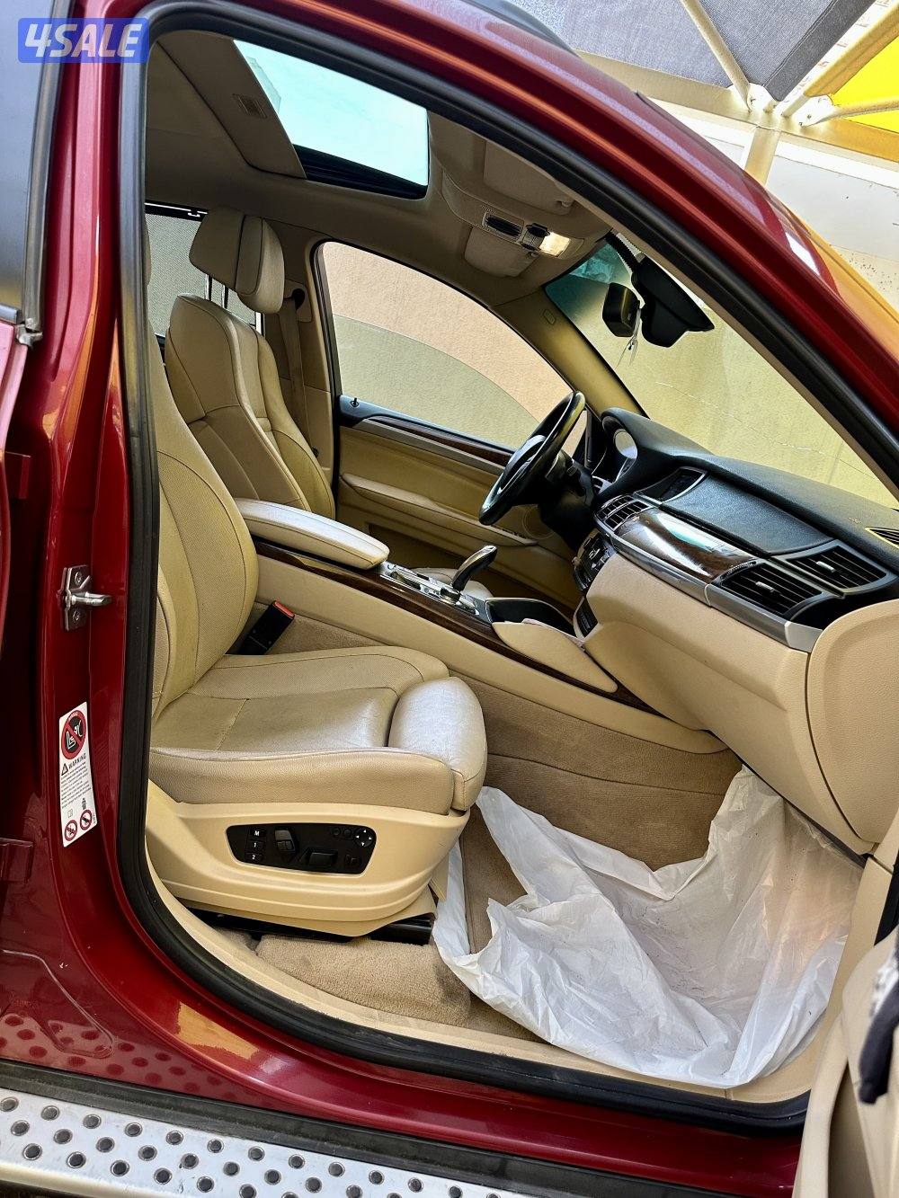 BMW x6 بحاله ممتازه بيمه سنه كامله المواصفات موديل 20114