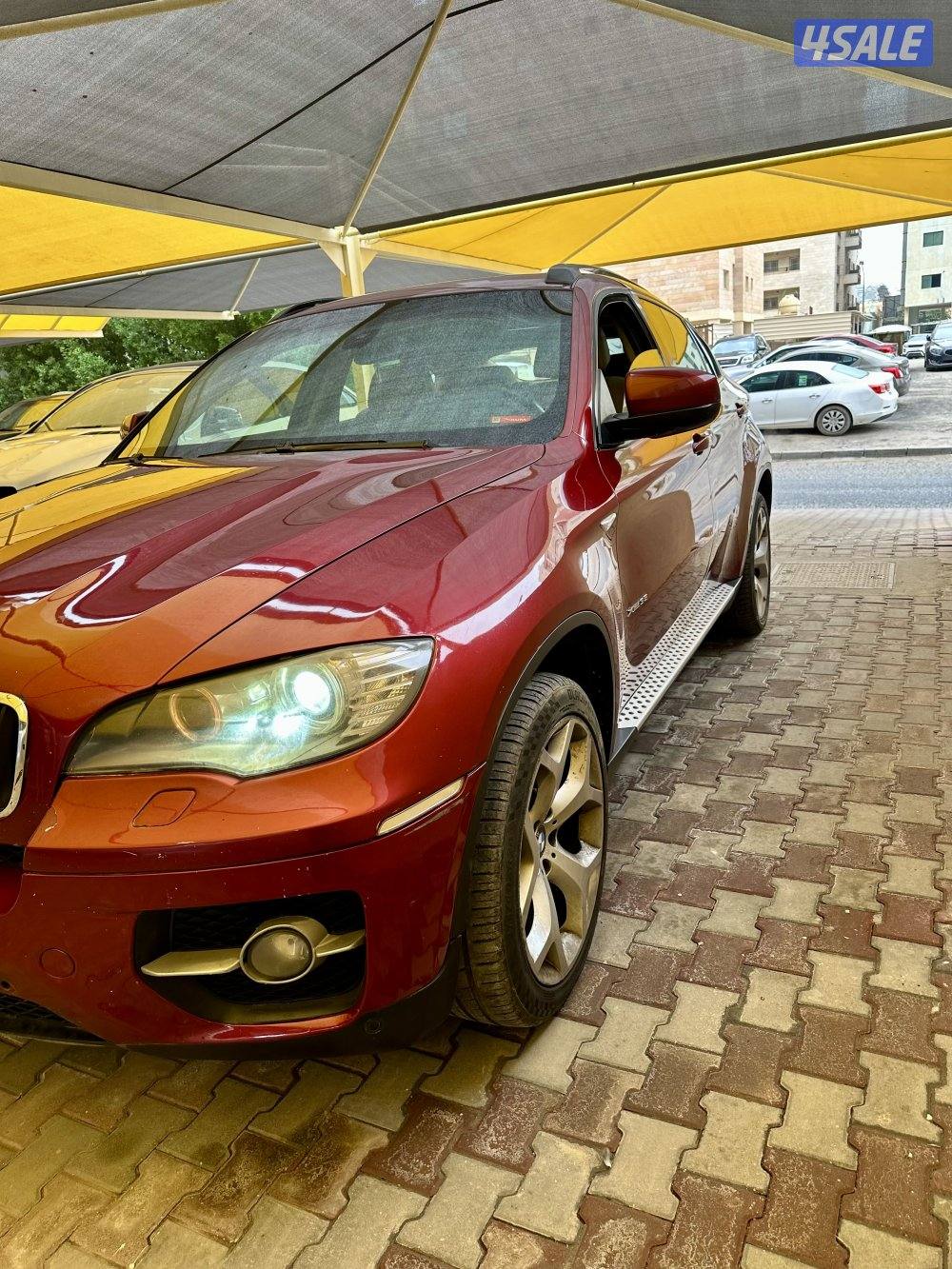 BMW x6 بحاله ممتازه بيمه سنه كامله المواصفات موديل 20115