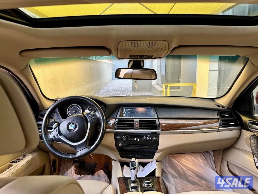 BMW x6 بحاله ممتازه بيمه سنه كامله المواصفات موديل 201113
