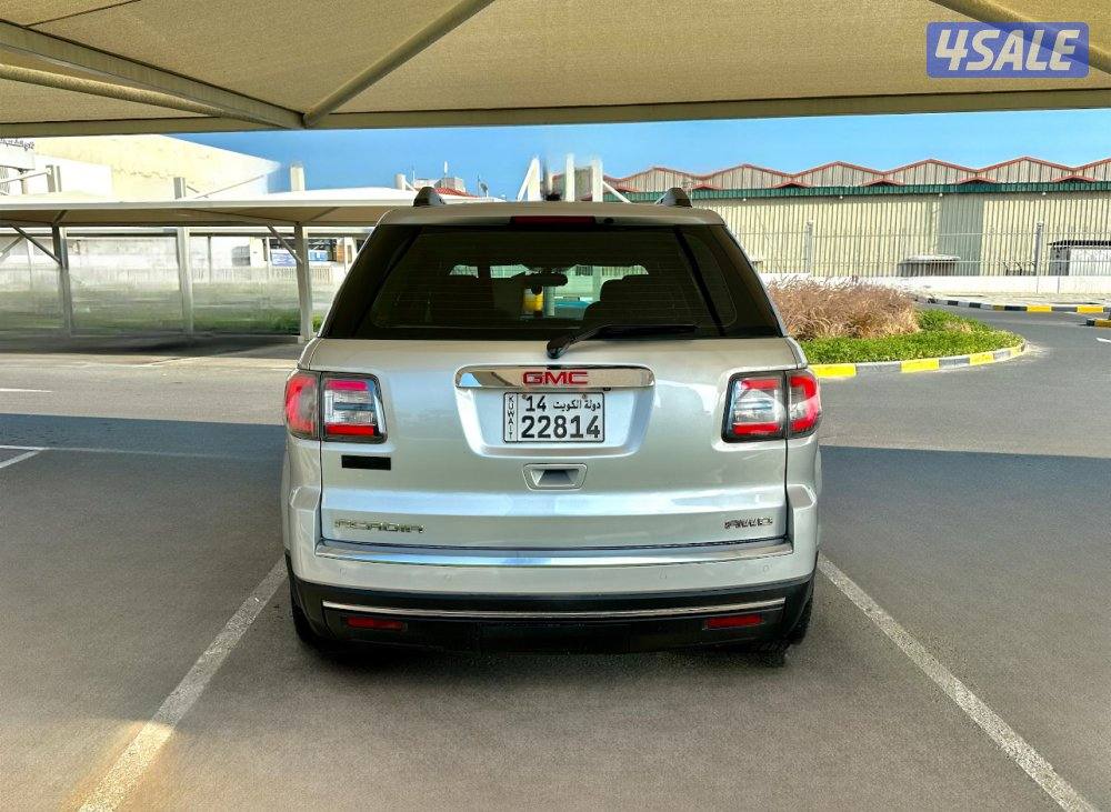 ًGMC أكاديا - الموديل:2015 - العداد:975