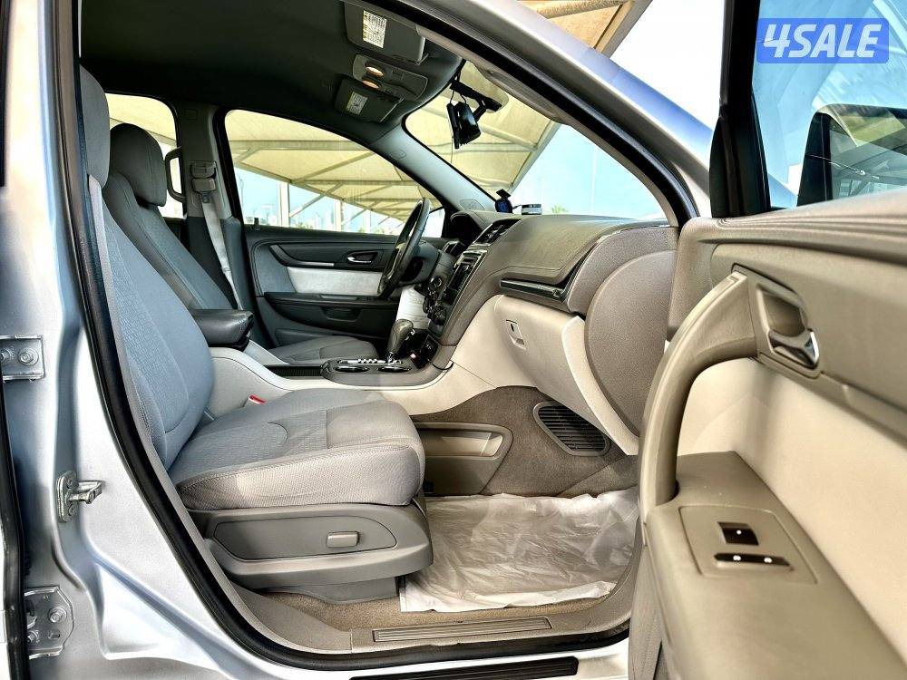 ًGMC أكاديا - الموديل:2015 - العداد:978