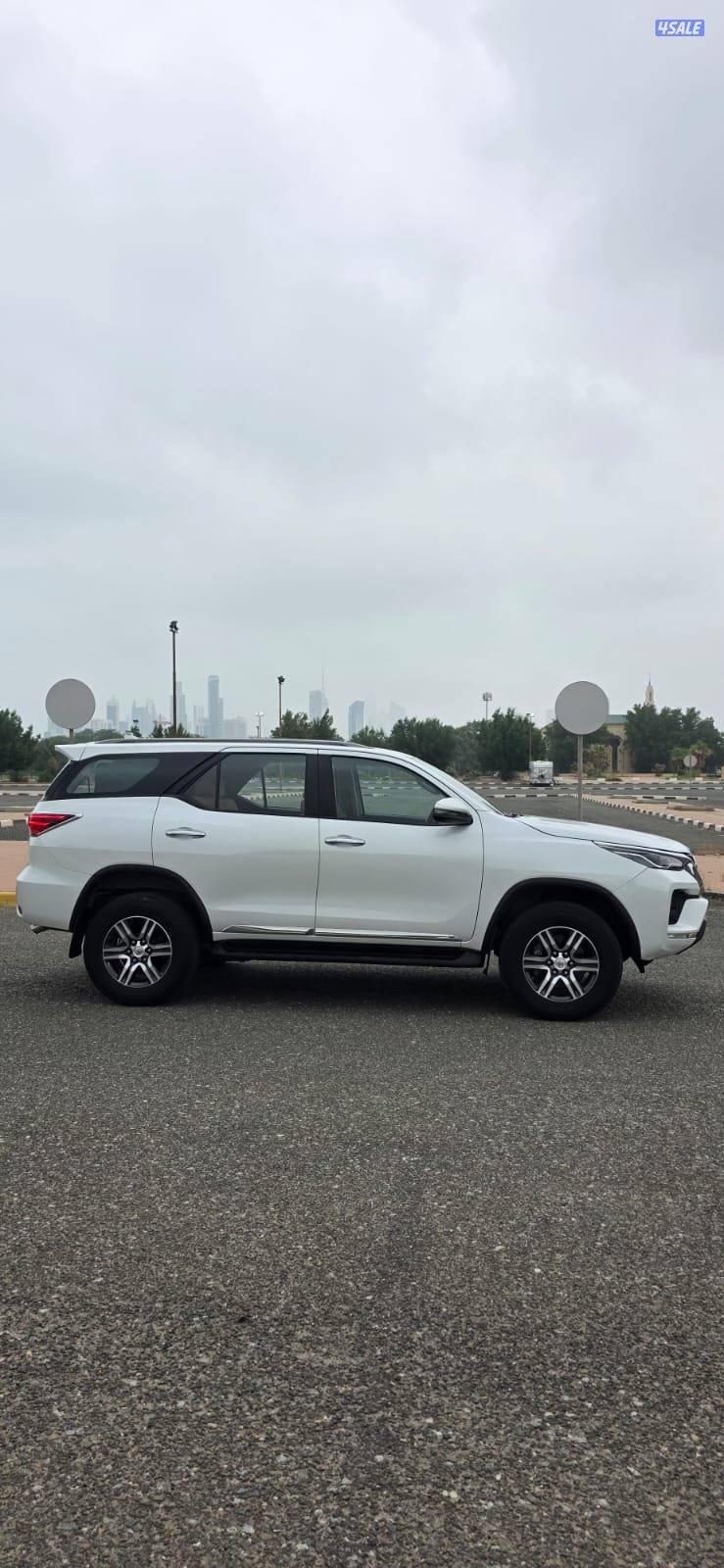 البيع فور تنر 2023 شرط الفحص عداد 50 الف3