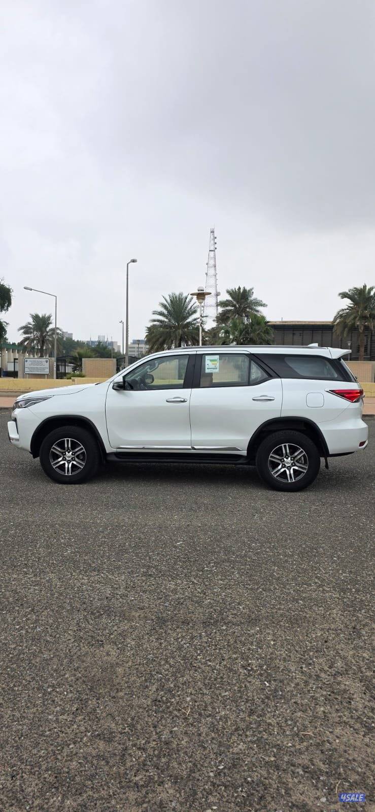 البيع فور تنر 2023 شرط الفحص عداد 50 الف4