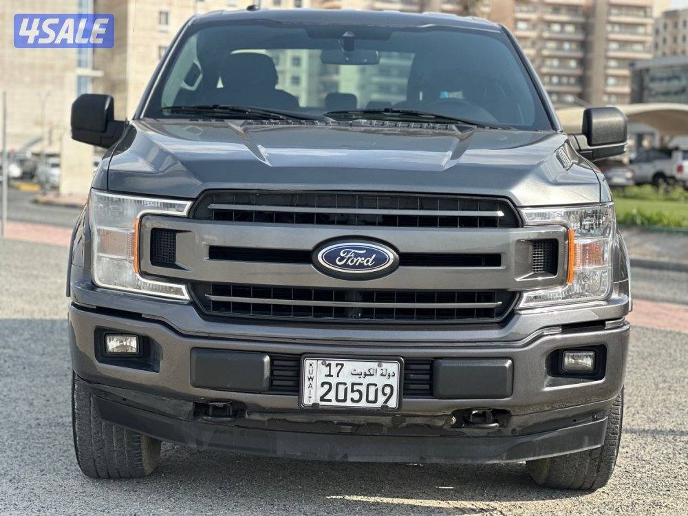 للبيع وانيت فورد FX4 ماشي ١٢٩ الف كيلو2