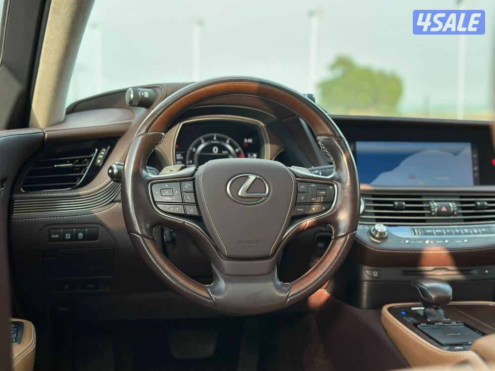 لكزسLS500 TURBO موديل2019 عداد83الف وارد الساير سيرفس منتظم6