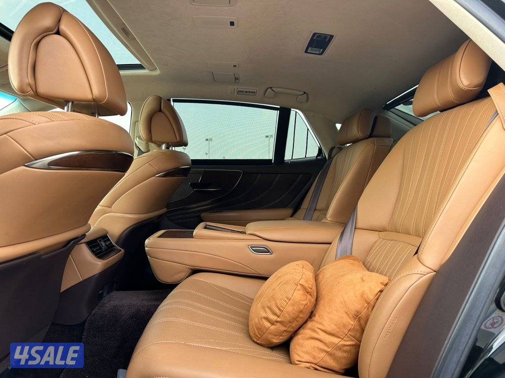 لكزسLS500 TURBO موديل2019 عداد83الف وارد الساير سيرفس منتظم8