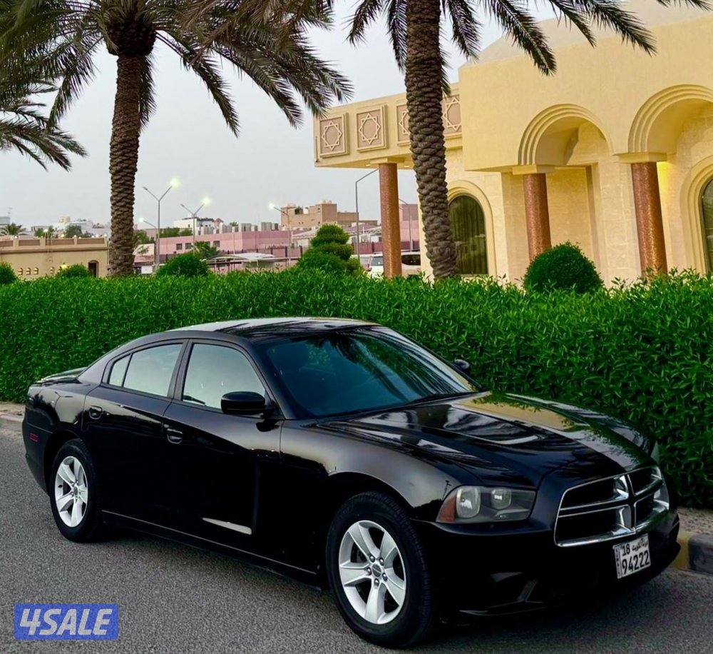 شارجر 2014 ماشي 175 بيمه سنه3