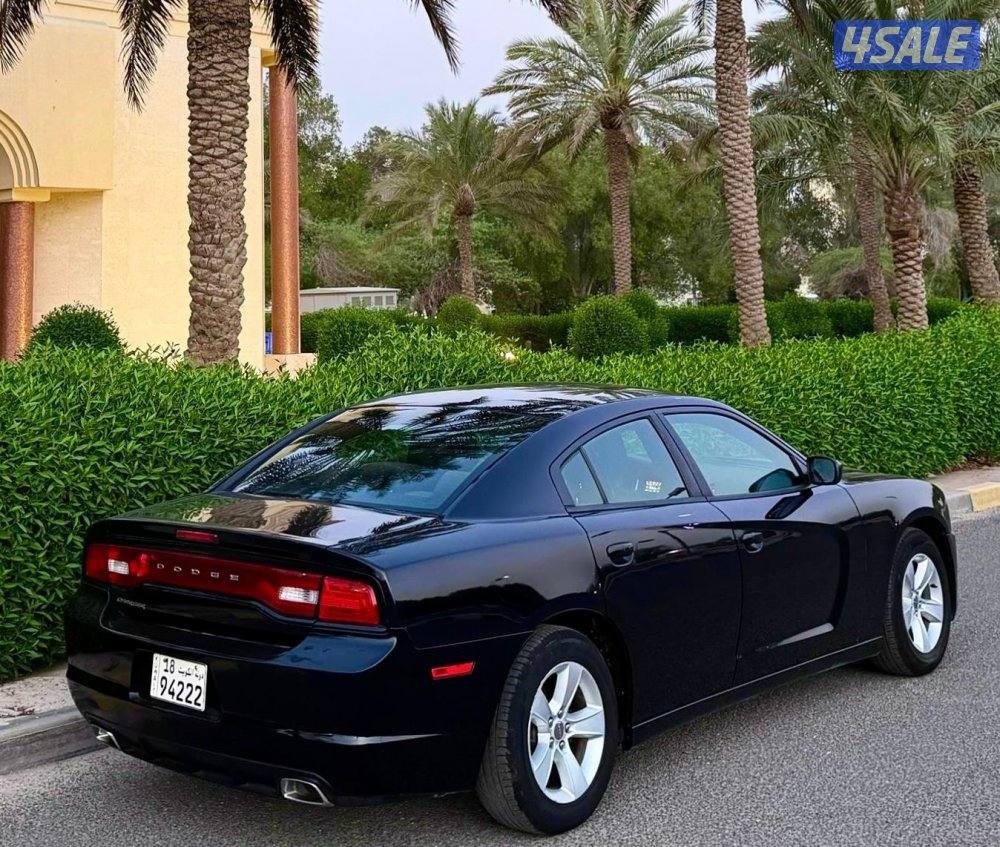 شارجر 2014 ماشي 175 بيمه سنه5