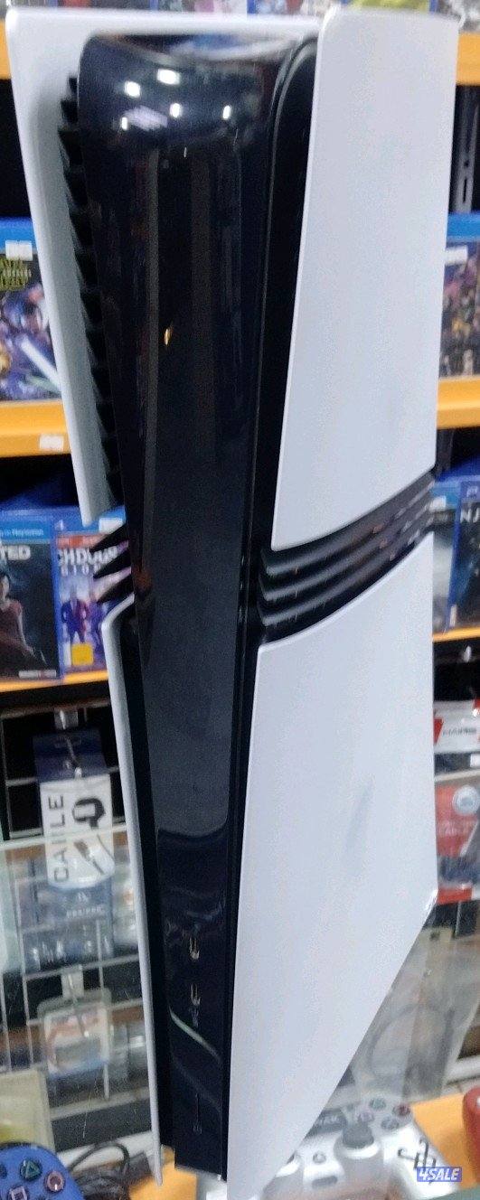 نبيع جميع اجهزه البلايستيشن فور والفايف جديد ومستعل3