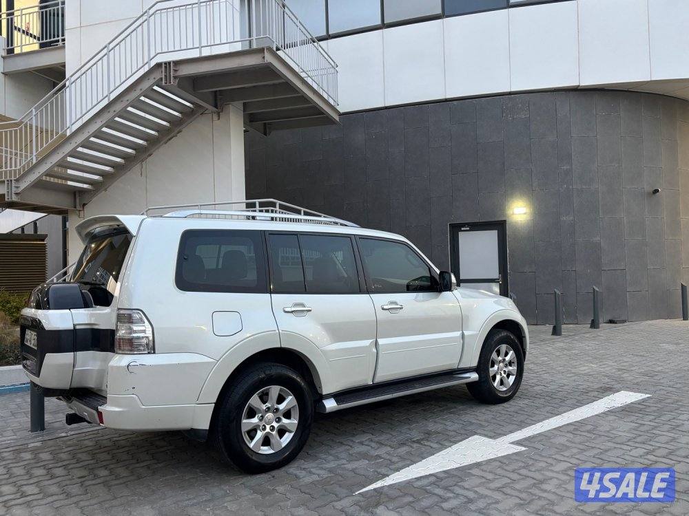 للبيع باجيرو 20163